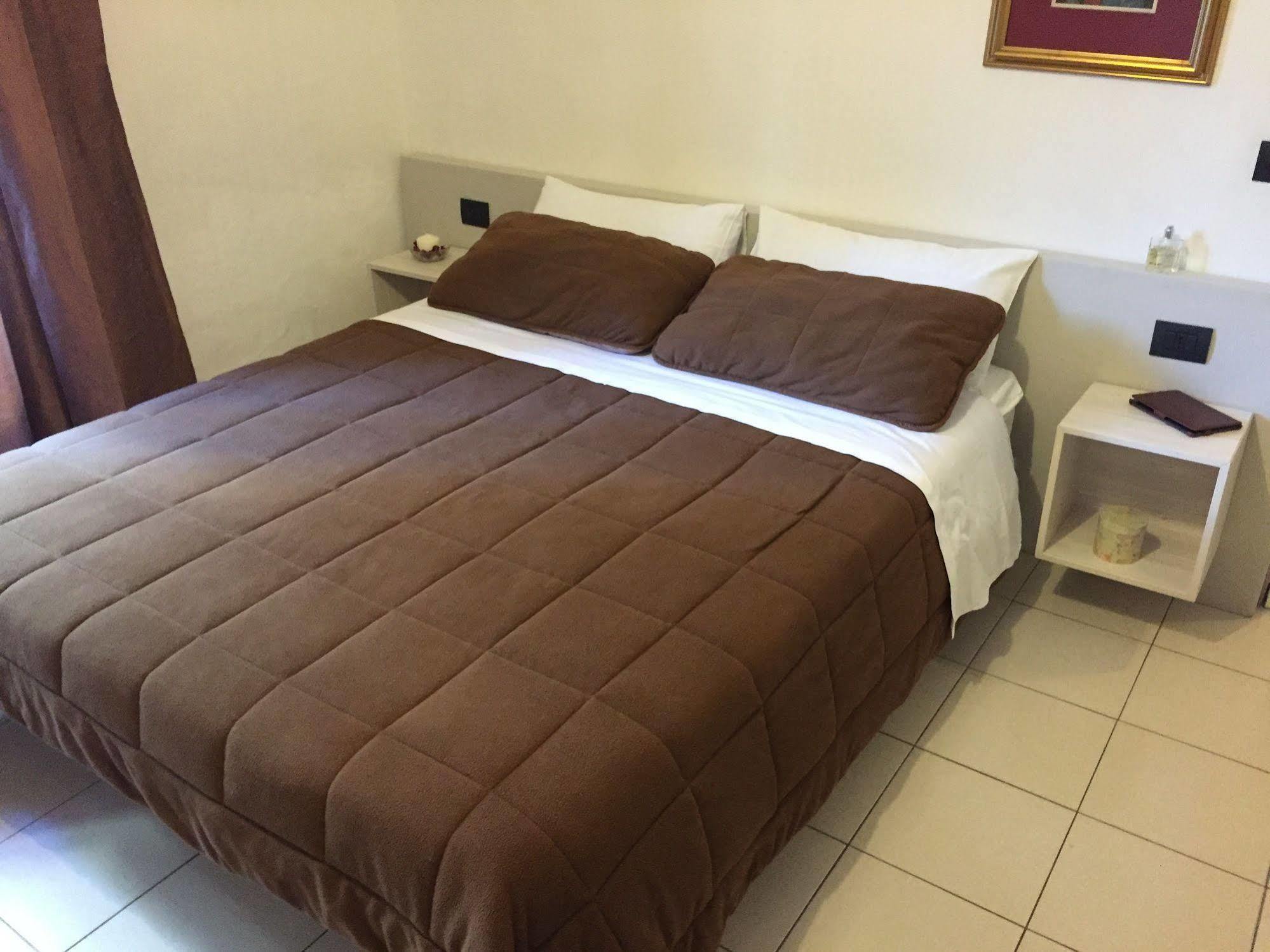 Greenriver Hotell Ponsacco Eksteriør bilde